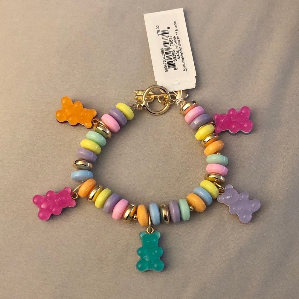 Betsey Johnson Gold Tone & Multi Color Beaded Bracelet Gummy Bear Charms NWT - Picture 2 of 12